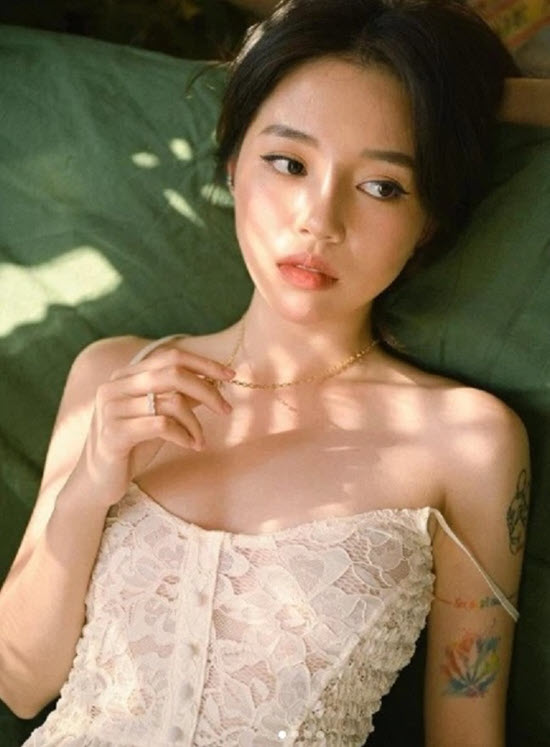 Nữ streamer Linh Ngọc Đàm lộ clip nóng