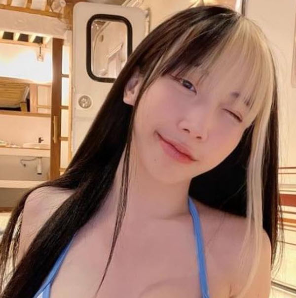 Hot girl ThaiLand Mlem Uwu lộ hàng nóng