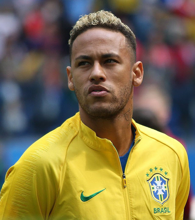 Siêu sao bóng đá Neymar là ai?